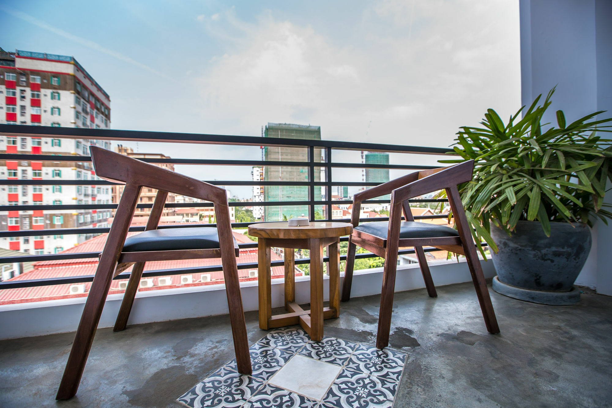 Le Cocon Boutique Hotel Phnom Penh Exterior foto